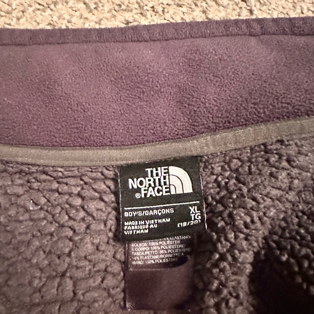 North face XL boys jacket - Picture 5 of 6